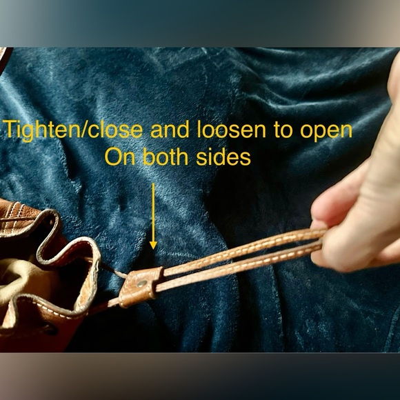 NWOT BANANA REPUBLIC 2006 Leather bag🍌👜 - Picture 6 of 15